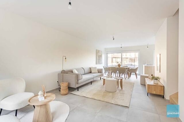 moderne nieuwbouwwoning half open met 3 slpk te St Gillis 3