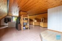 Open bebouwing mét ruime loods op perceel van 40 are ! 16