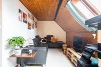 Open bebouwing mét ruime loods op perceel van 40 are ! 17