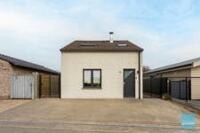 Charmante en rustig gelegen woning met 2 slaapkamers te koop in Berlare 2