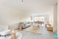 Moderne nieuwbouwwoning half open met 3 slpk te St Gillis 6