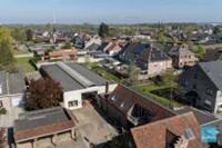 Woning met 4 slpks, 6 garages en magazijn in centrum Zele 2