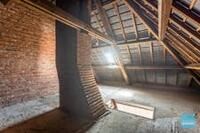 Centraal gelegen half open bebouwing met garage 15