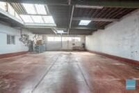 Gesloten bebouwing met loods van 200m²  in Lede 4