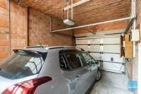Op te frissen woning met prachtige tuin te koop in Wichelen. 12