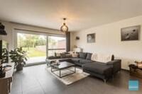 Instapklare half open bebouwing, rustige ligging! 7