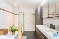 Instapklare half open bebouwing, rustige ligging! 24