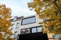 Perfect gelegen commerciële ruimte + prachtig appartement. 2