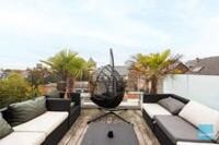 Perfect gelegen commerciële ruimte + prachtig appartement. 43