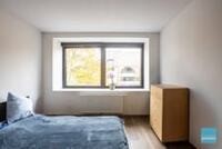 Perfect gelegen commerciële ruimte + prachtig appartement. 29