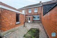 Deels gerenoveerde woning op wandelafstand centrum Dendermonde. 17